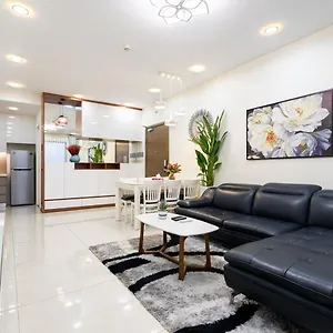 Apartment Jessie - Infinity Pool - Masteri Millennium, Ho Chi Minh City